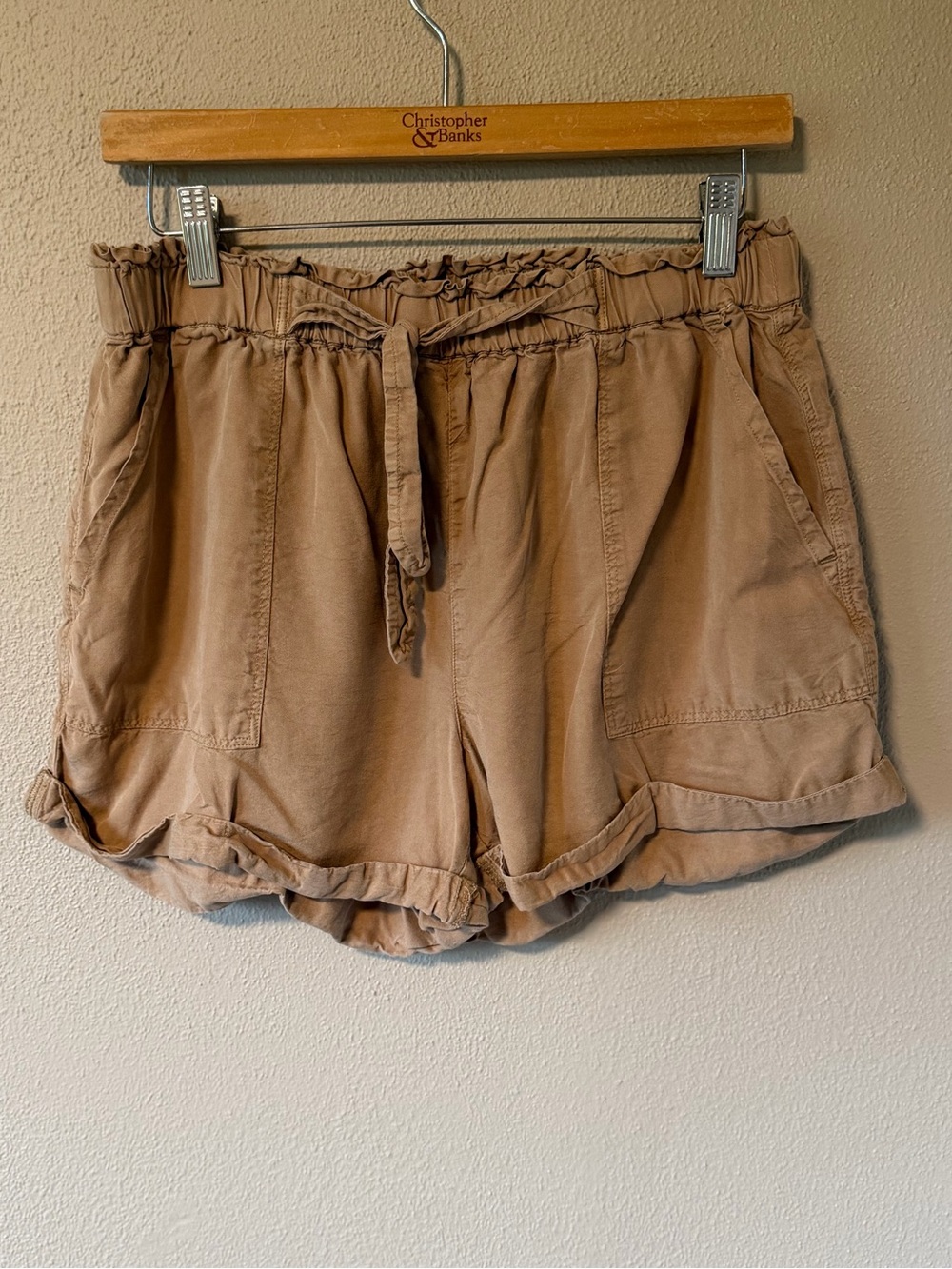 Aerie Tan Paperbag Waist Shorts Size Large
